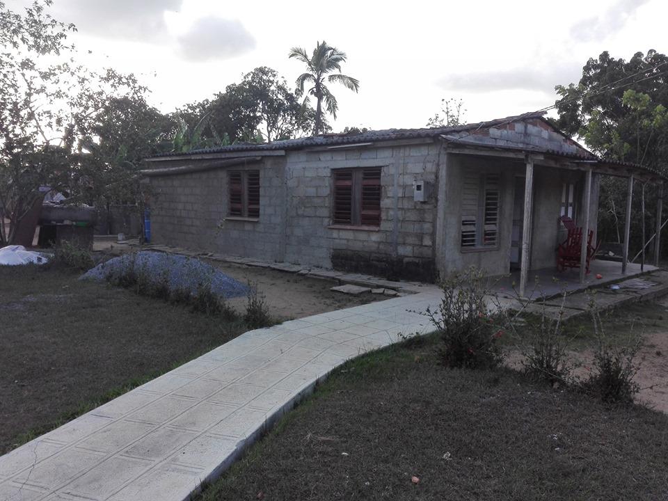 Servicio: Arrenda de habitaciones y dormitorios en casa de familia, en el campo. Pinar del Rio, Cuba.