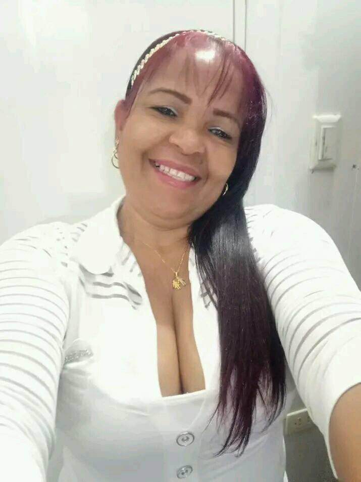 Líder de negocios e inversiones del proyecto en la circunscripción 46, del consejo popular № 2, del municipio granmense Niquero. Minerva Fuentes Hernández .