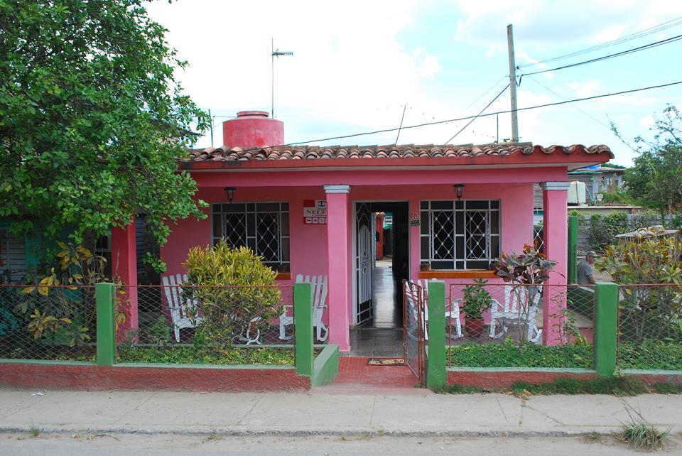 Servicio: Arrenda de casa, en la ciudad de Viñales. Pinar del Rio, Cuba.