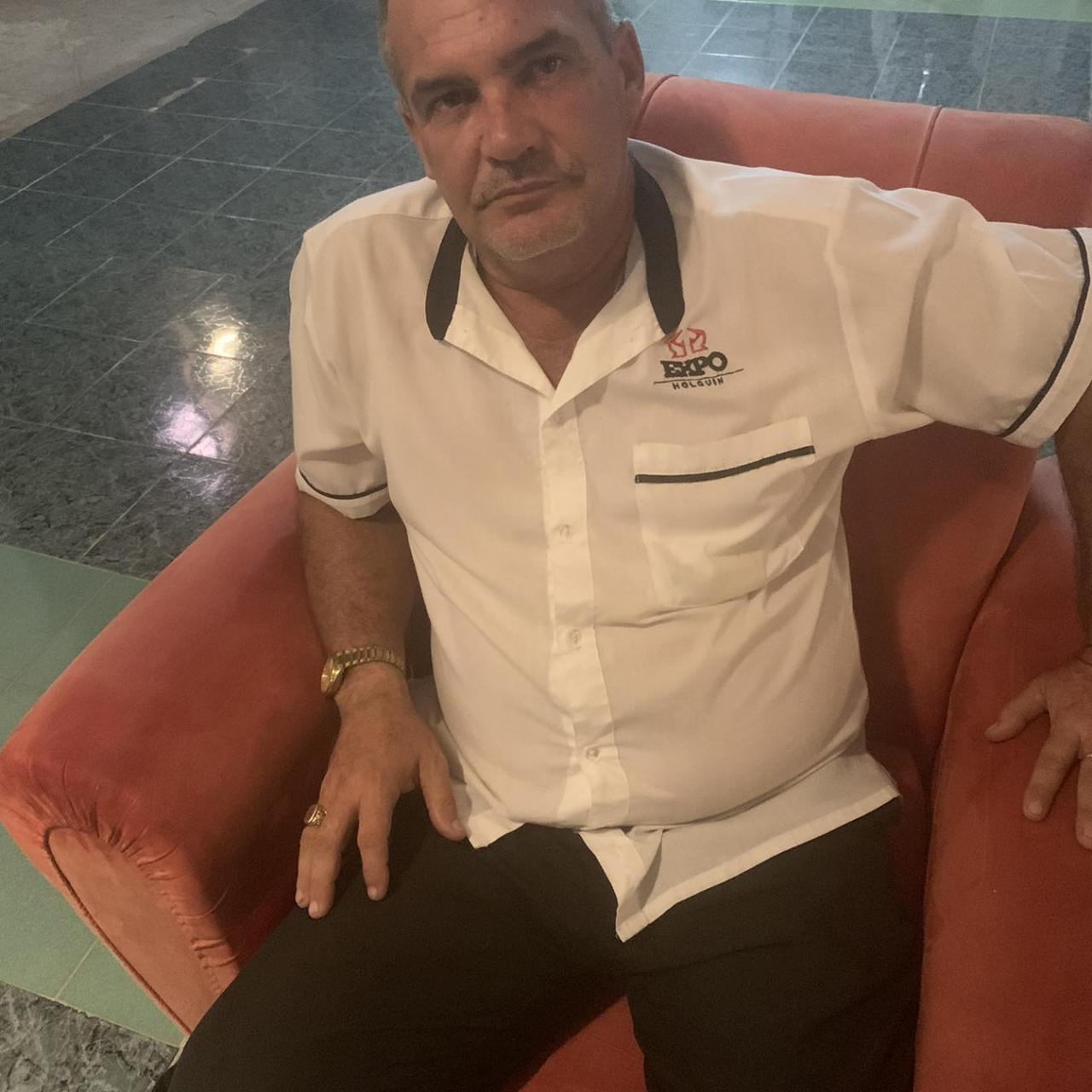 Representante del proyecto en el consejo popular Zona Industrial, del municipio holguinero Holguín. Oreste González Mora.
