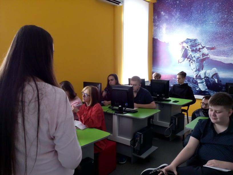 Станьте викладачем іспанської мови рівня А1 для 11 класу в школі іспанської мови для дітей.