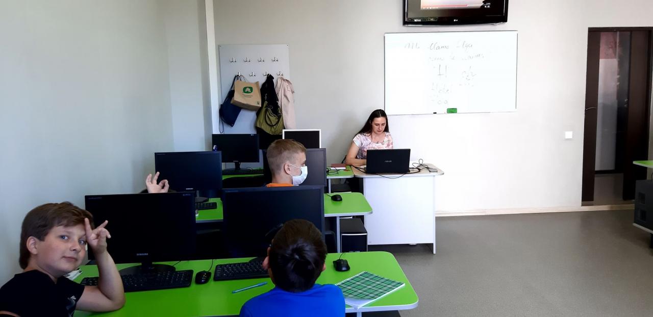 Станьте викладачем іспанської мови на групових курсах рівня А2 для 6 класу в школі іспанської мови для дітей.