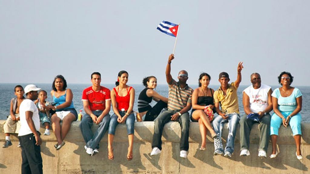 Algunas cosas que los cubanos podemos hacer a distancia, para beneficio de todos y no las estamos explotando: