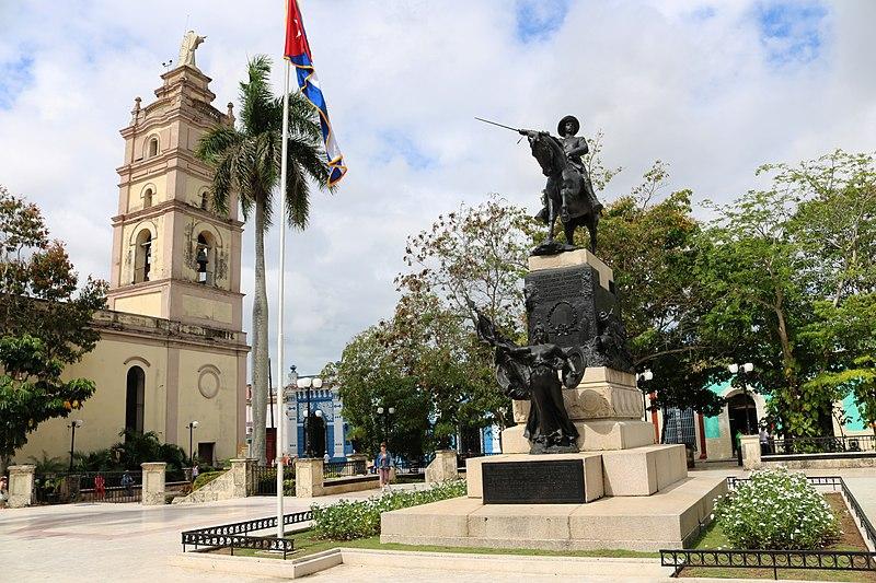 Forma parte de nuestro equipo de líderes municipales en el municipio Candelaria y gana hasta el 3% de la ganancia limpia de nuestro proyecto en ese municipio.