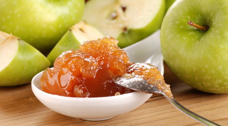 Mermeladas de frutas en conservas. Manzanas, peras, melocotones y todas las que no se dan en Cuba.