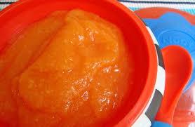 Puré de fruta bomba madura.