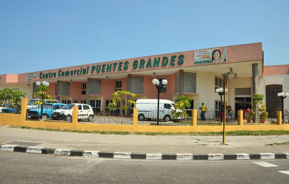 Forma parte de nuestro equipo de líderes del consejo popular Nuevo Vedado - Puentes Grandes y gana hasta el 4% de la ganancia limpia de nuestro proyecto en ese consejo popular.