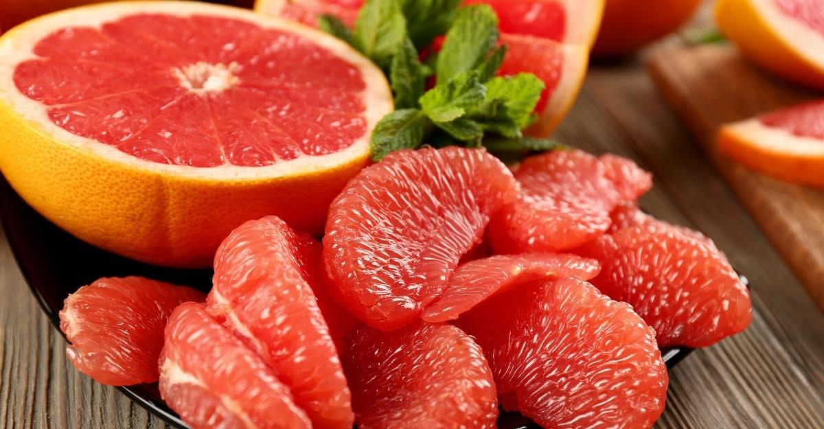 Hay que convertir el marabú y el desaliento en frutas.