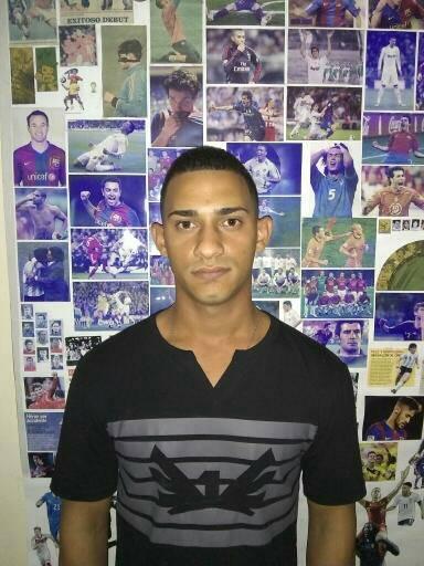 Abonado al proyecto como proveedor al por menor, de productos y servicios relacionados a la cristalería. T.C.P. indiidual. Yurien Rodríguez Oduardo.