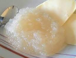 Dulce de coco blanco.