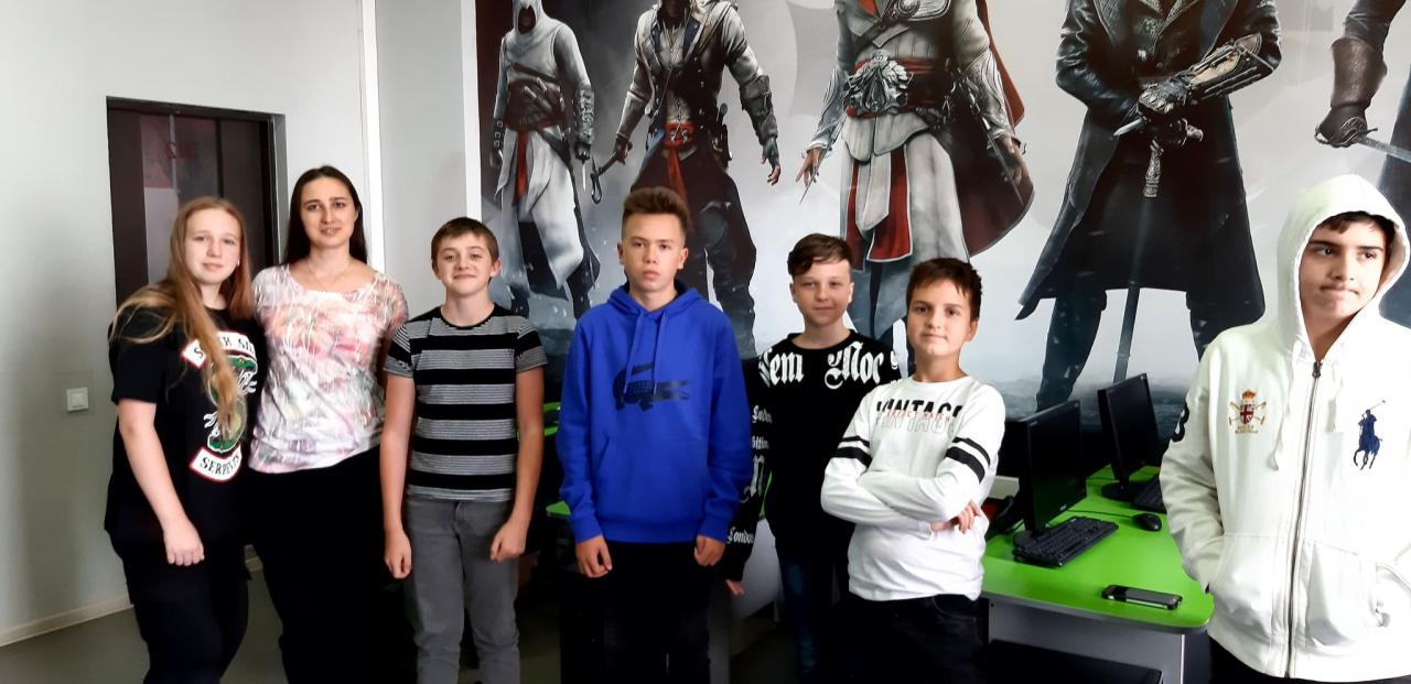 Conviértete en profesor de idioma español, de el nivel A1 para niños de 7 grado, de la escuela de idoma español para niños.