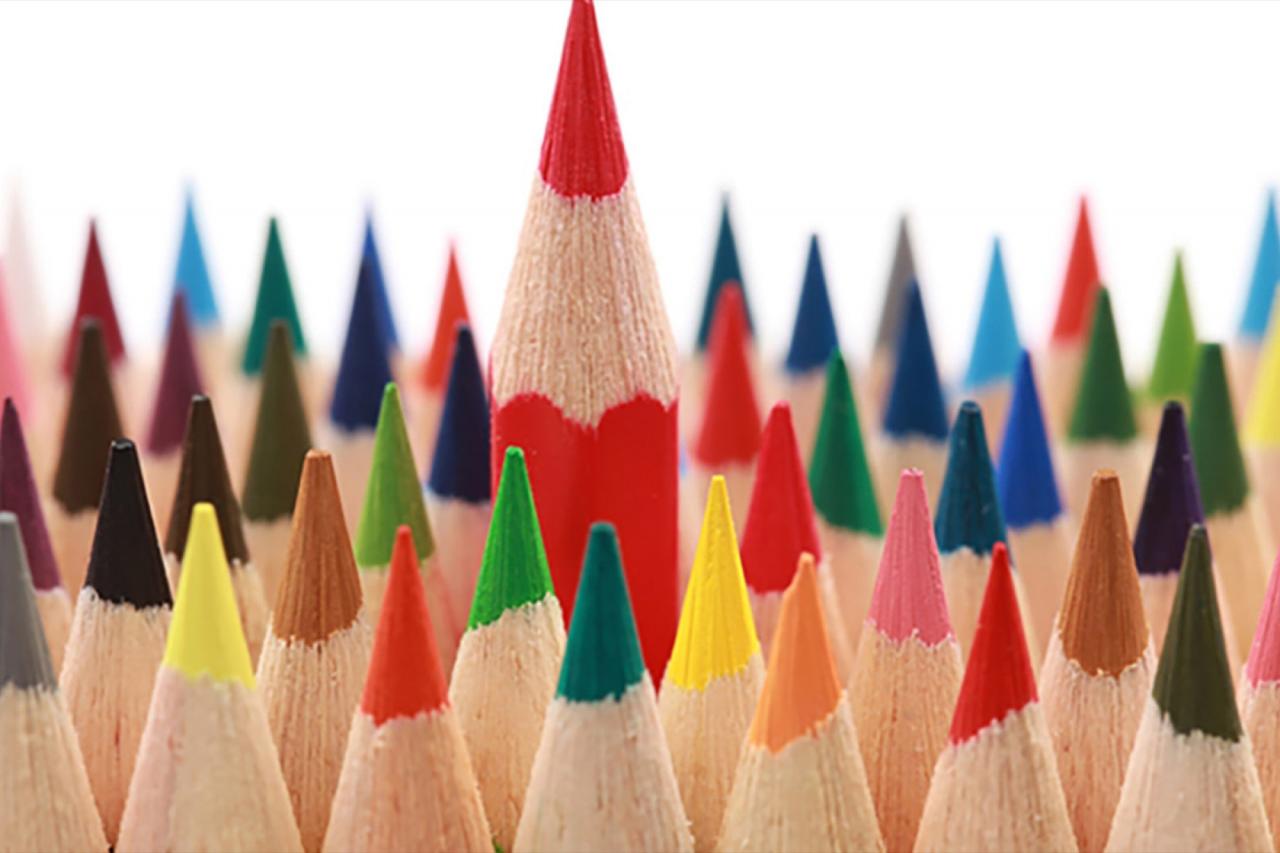 Curso grupal de 22h: Introducción al liderazgo de la Escuela de Ventas "Ignacio Cruz". Tres clases semanales, de 1:50 horas de duración.