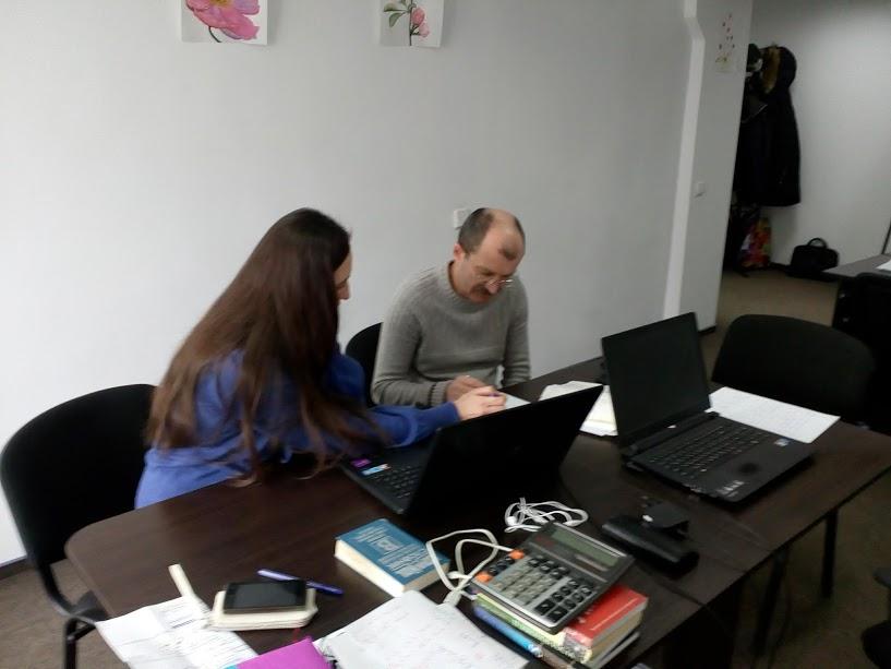 Conviértete en profesor de idioma español, de cursos individuales, de el nivel A1 para hombres, de la escuela de idoma español "Olga Tsymbala".